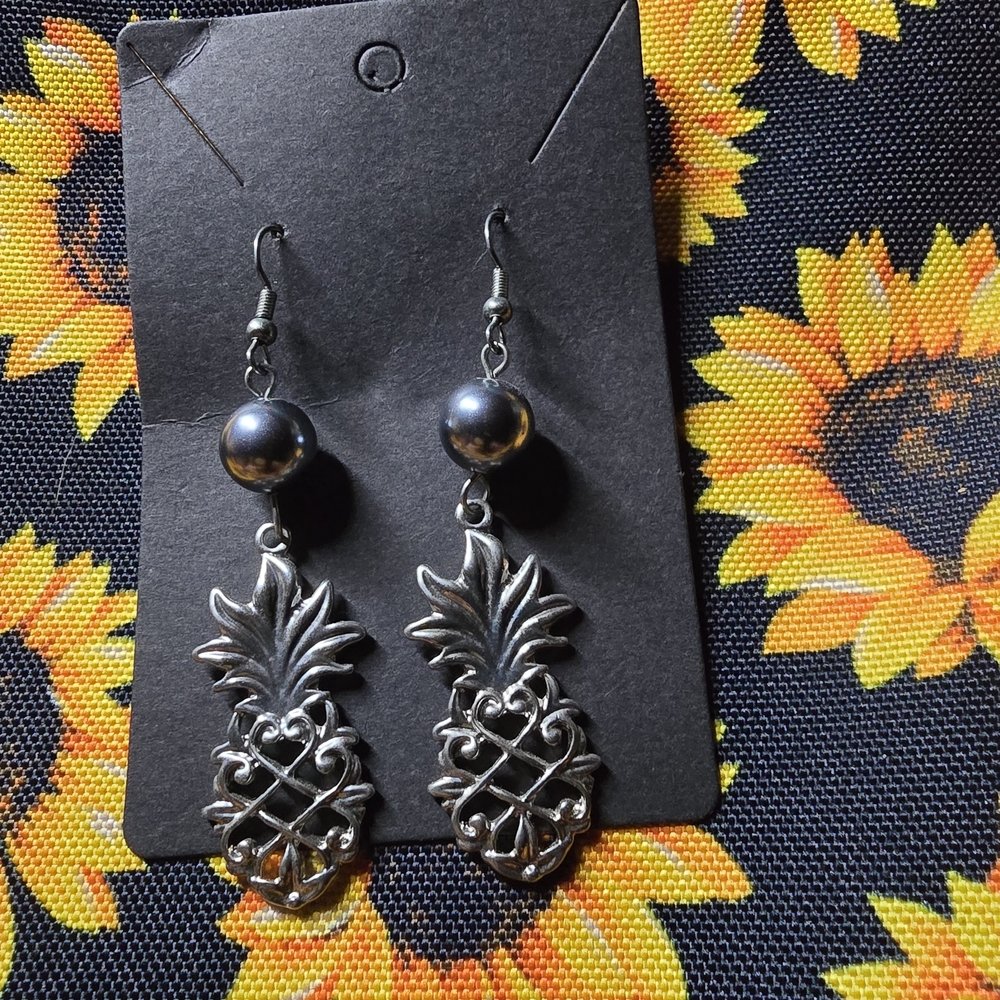 Elegant Silver Dangle Earrings